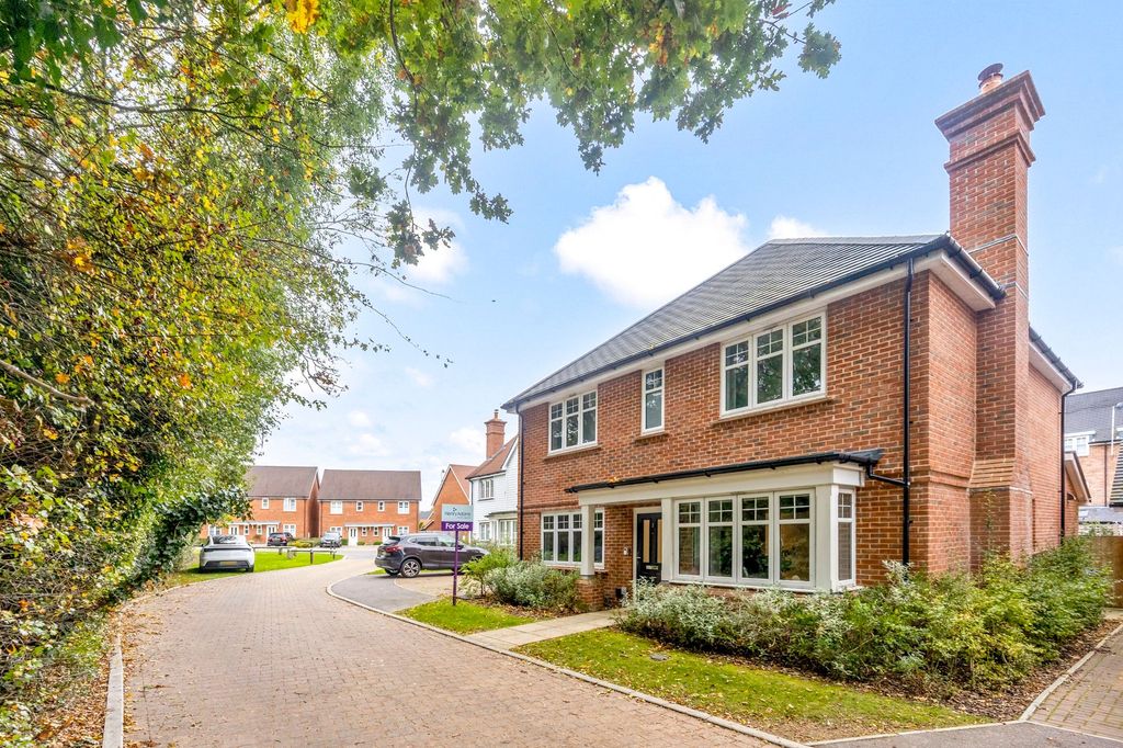 Property photo 1 of 21