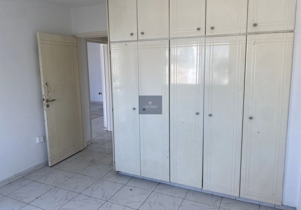 Property photo 1 of 4