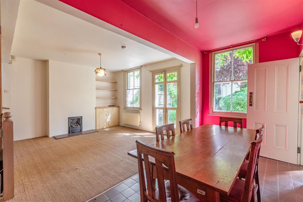 Property photo 3 of 13 Reception