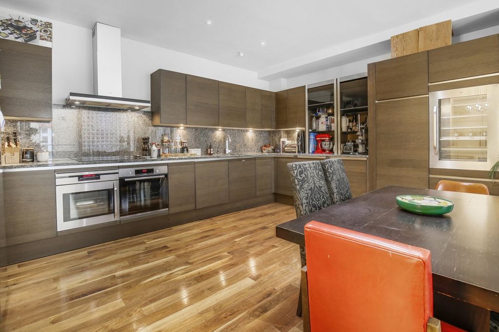 Property photo 3 of 29