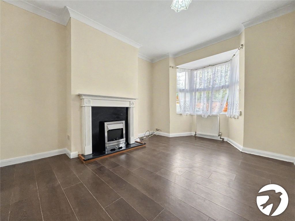Property photo 3 of 16 Picture No. 05