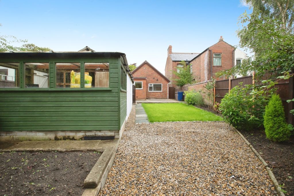 Property photo 1 of 18 Garden