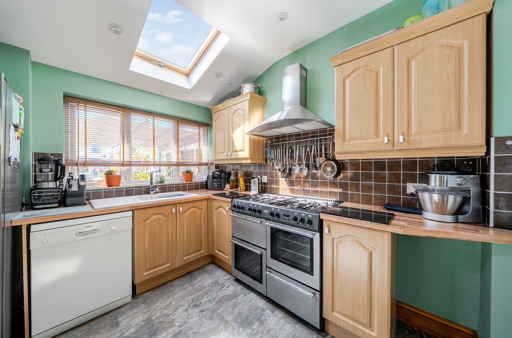 Property photo 3 of 14 1500190-4-6A6cc63...
