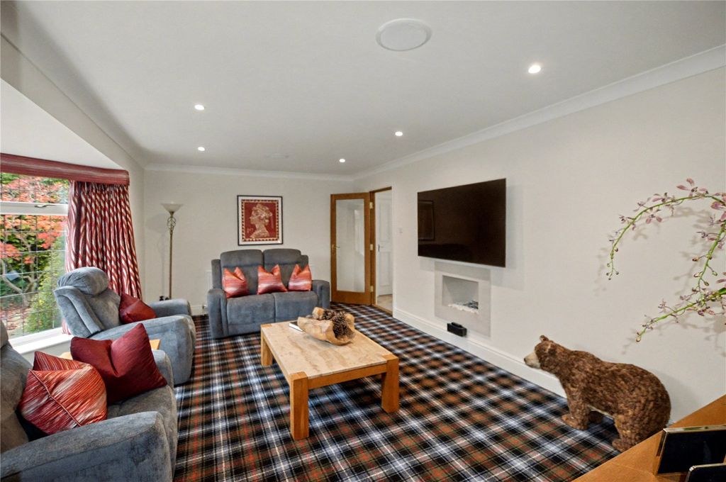 Property photo 3 of 27 Picture No. 36