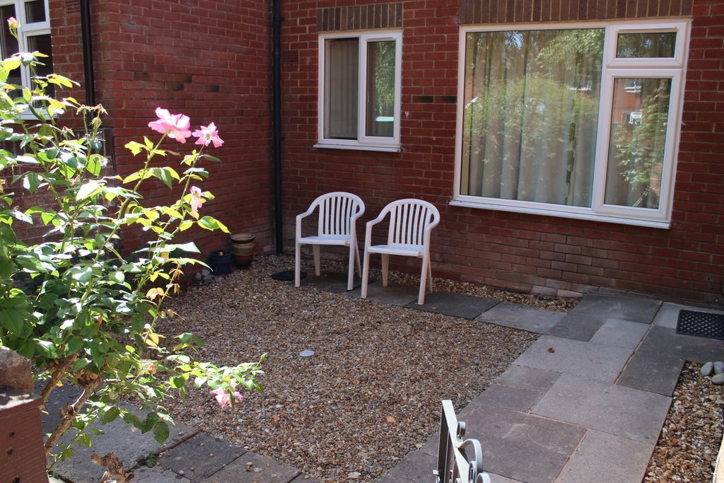Property photo 2 of 17 Photo 6