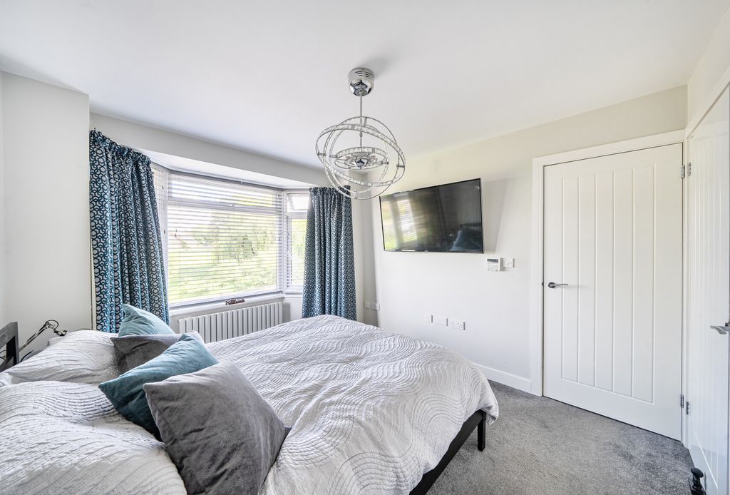 Property photo 2 of 17 1470533-16-6A1Ea2...