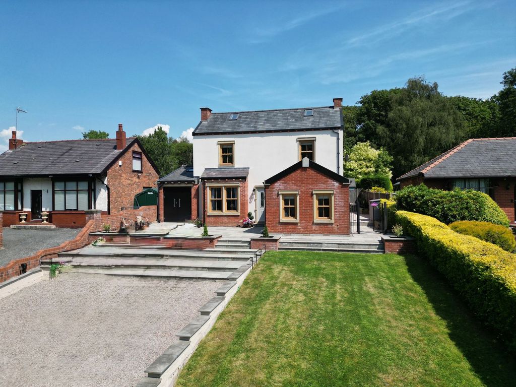 Property photo 1 of 31