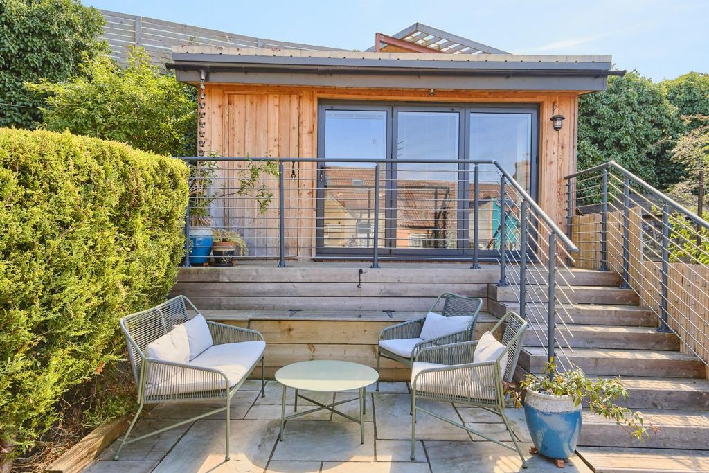 Property photo 3 of 30 Bs31Qb_0006.Jpg