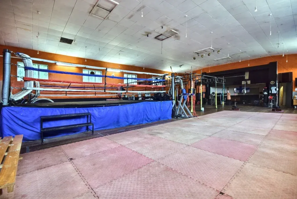 Property photo 3 of 13