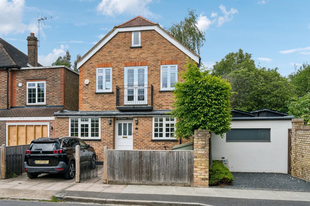 Property photo 1 of 19