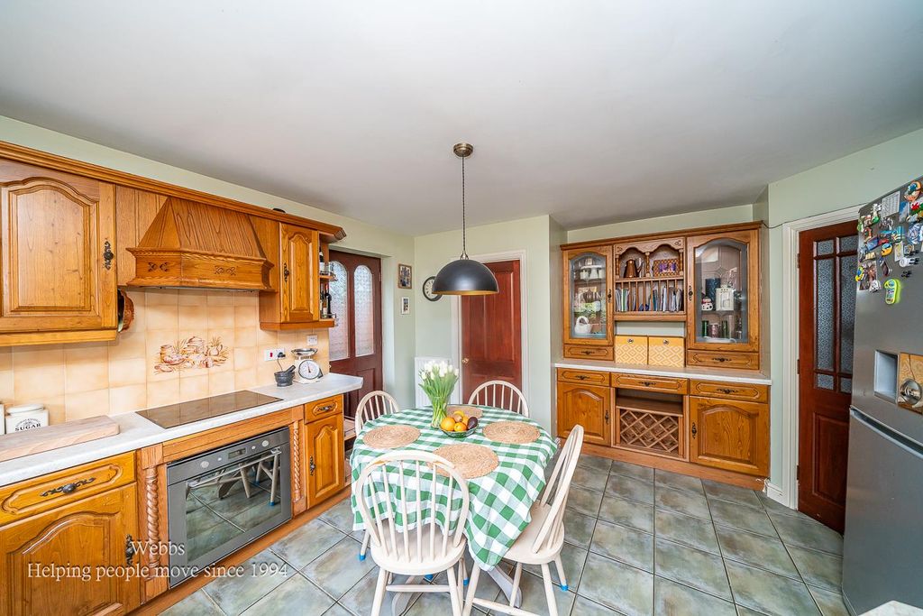 Property photo 3 of 43 Webbs-10.Jpg