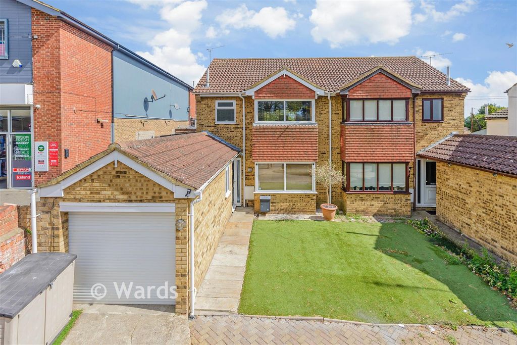 Property photo 2 of 17 External (Web)