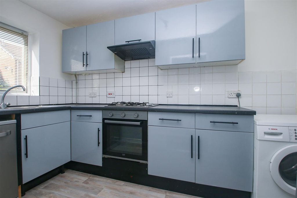 Property photo 3 of 14 57Burg_11.Jpg