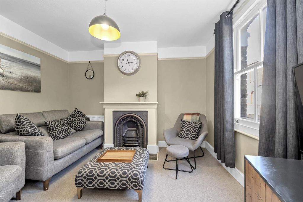 Property photo 3 of 13 Dcp_8842.Jpg