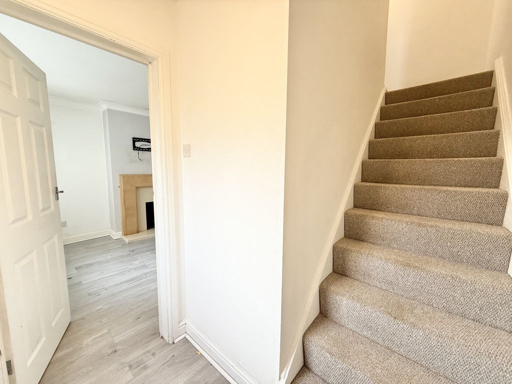 Property photo 2 of 14 Img_7555