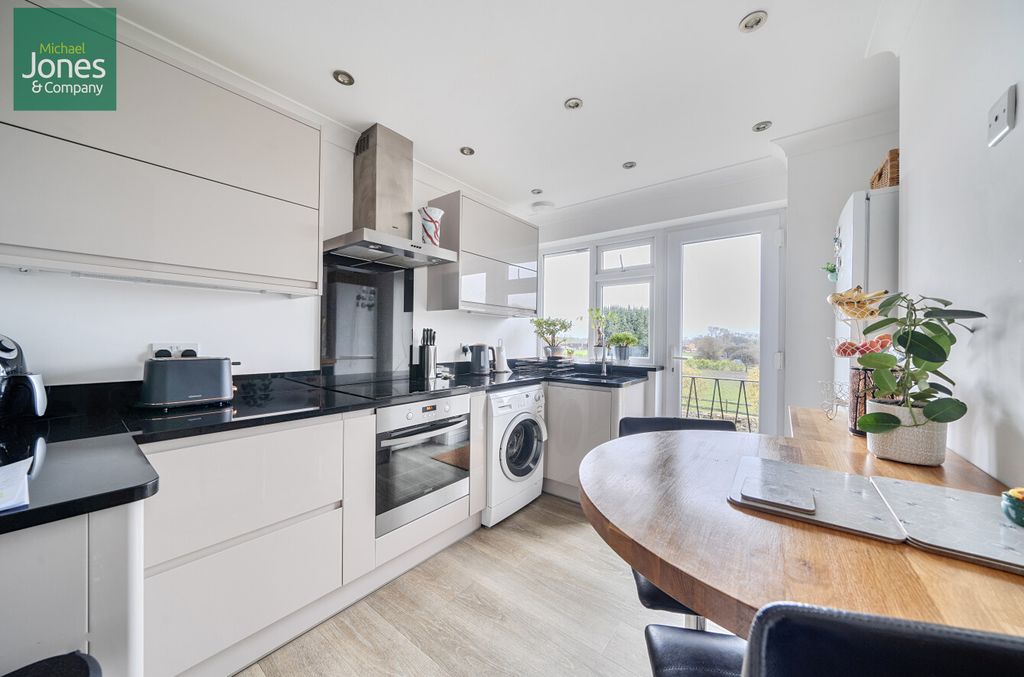 Property photo 2 of 13 Kitchen