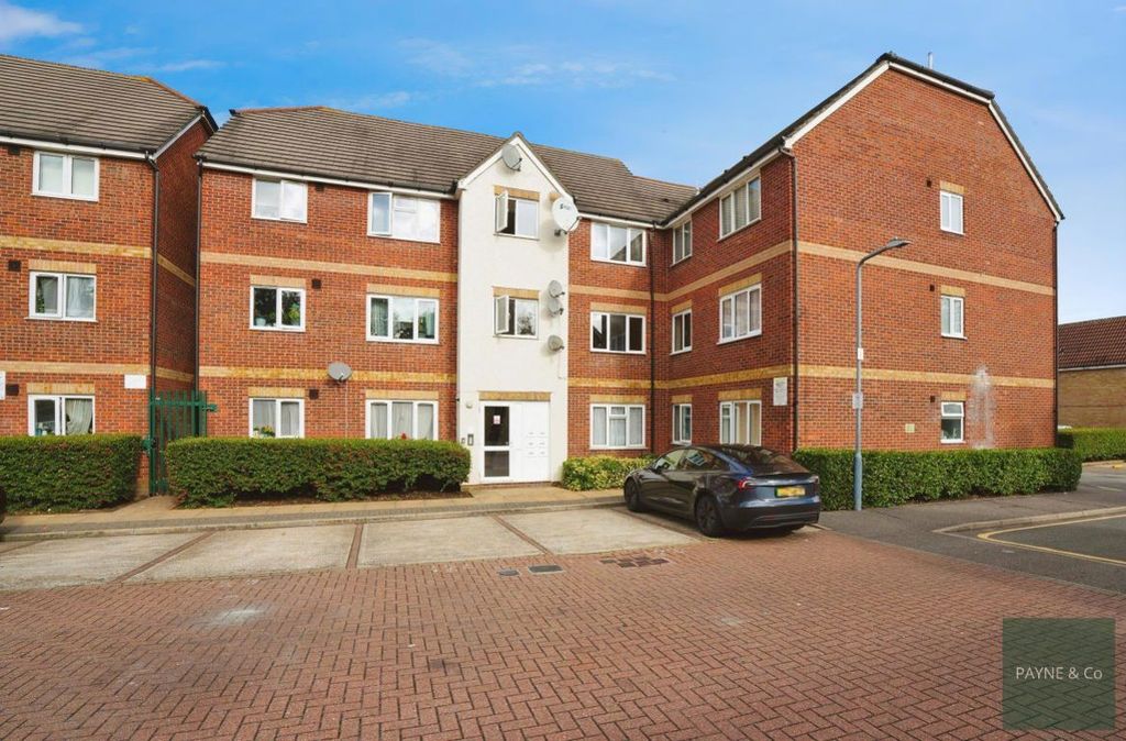 Property photo 1 of 8