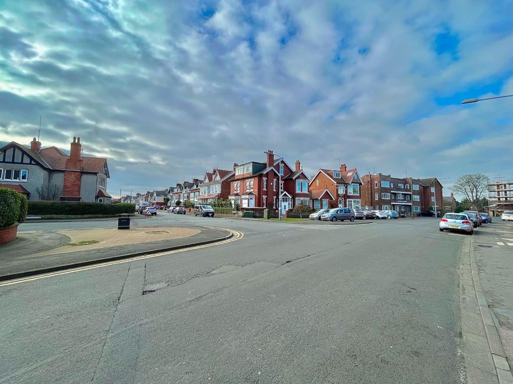 Property photo 2 of 10 Front Exterior