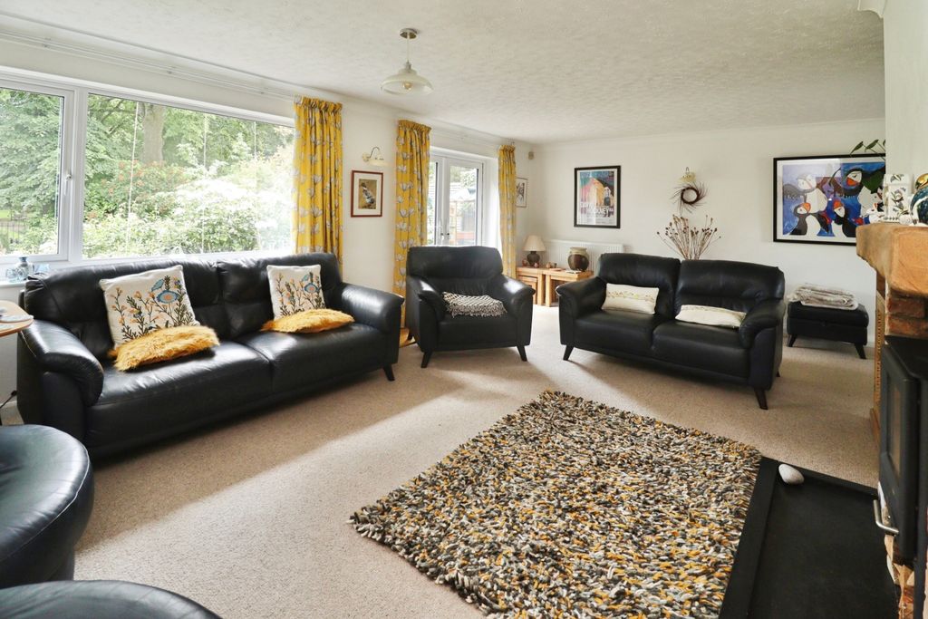 Property photo 3 of 32 3