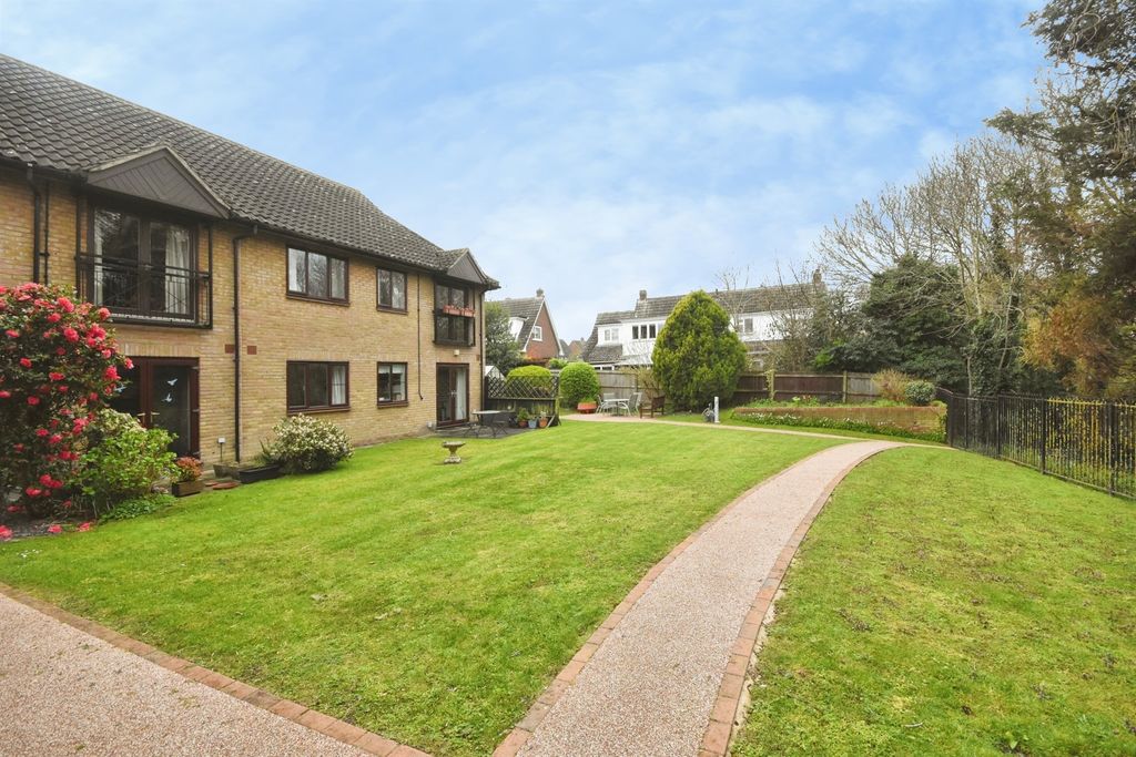 Property photo 3 of 20