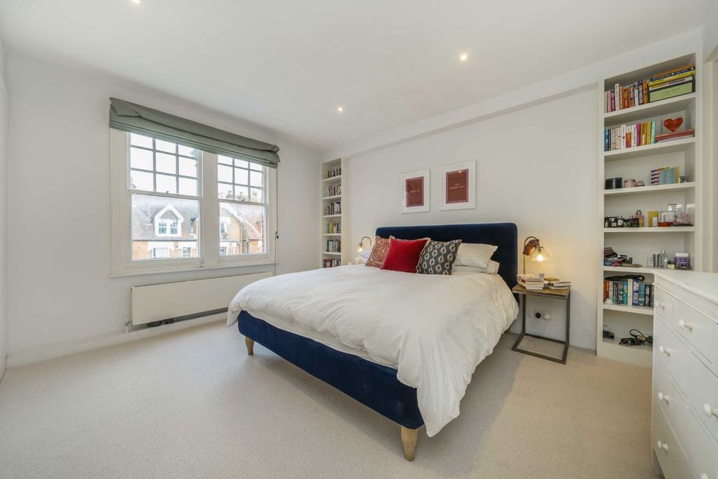 Property photo 3 of 4