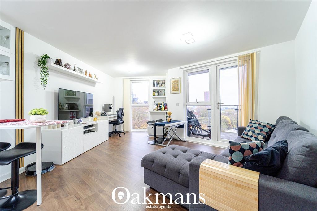 Property photo 3 of 22 Dom00678.Jpg