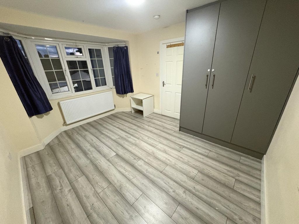 Property photo 1 of 7 Whatsapp Image 2025-12-15 At 2.26.52 Pm