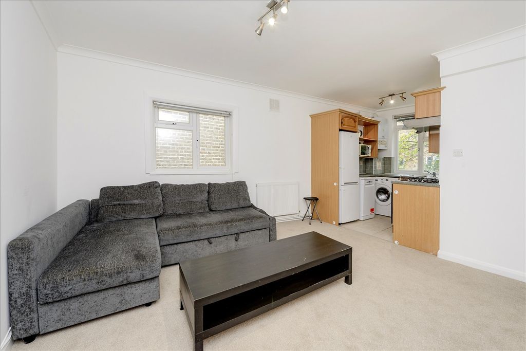 Property photo 2 of 5