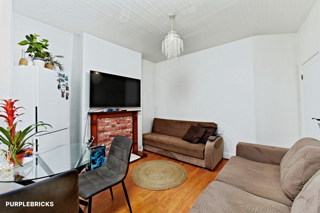 Property photo 3 of 17 Reception Room