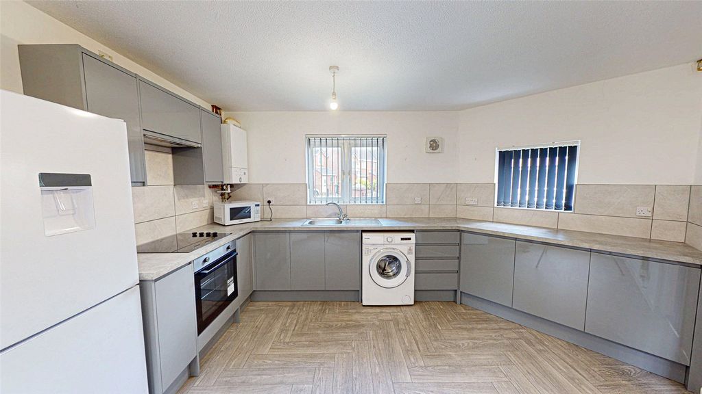 Property photo 3 of 15 Picture No. 06