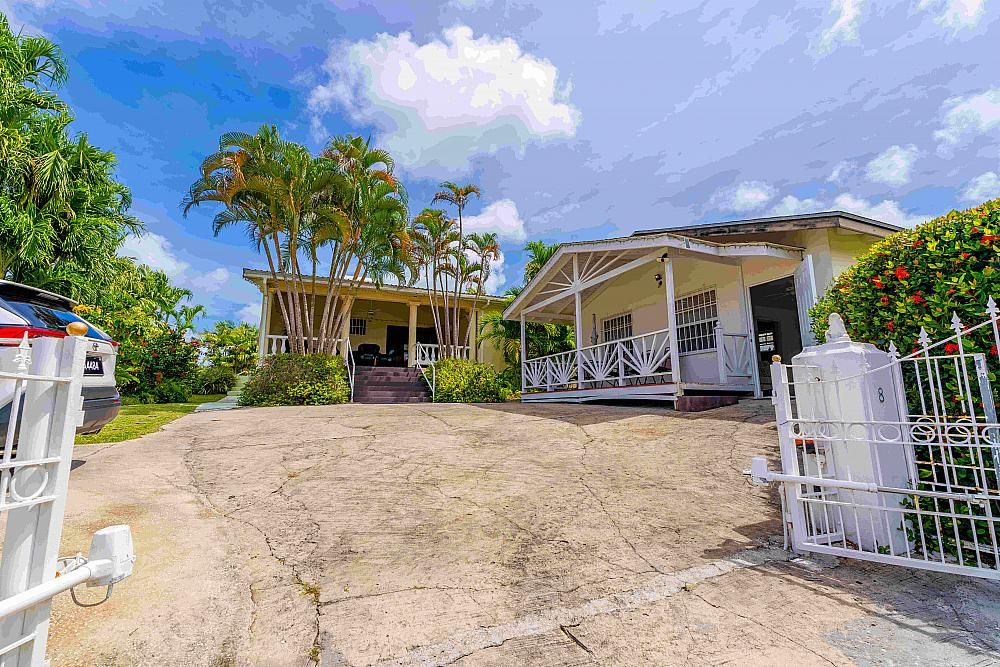Property photo 1 of 28
