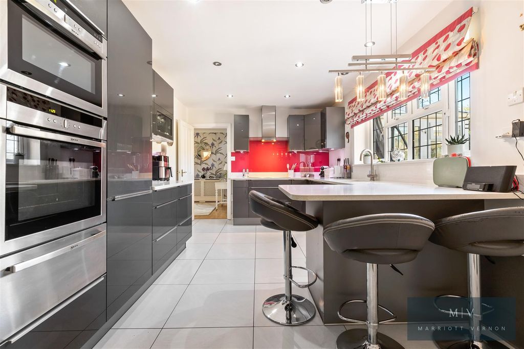 Additional image 23 of 5 bed detached house for saleWinchelsey Rise, South Croydon CR2