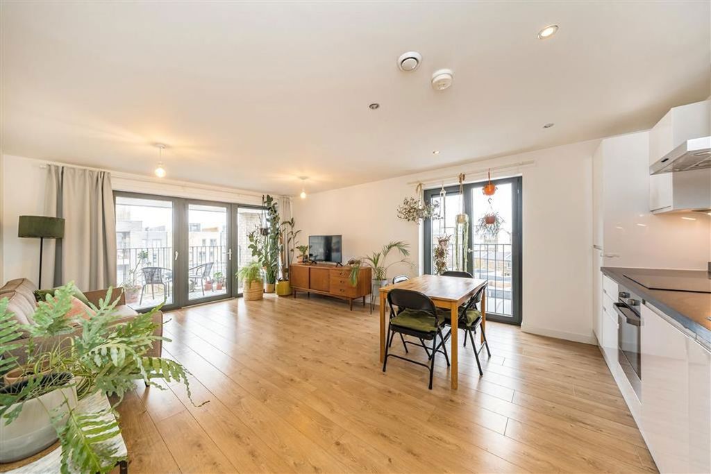 Property photo 2 of 8