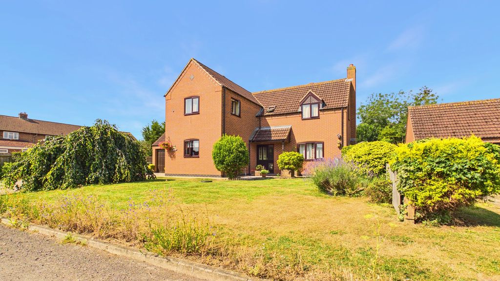 Property photo 1 of 27