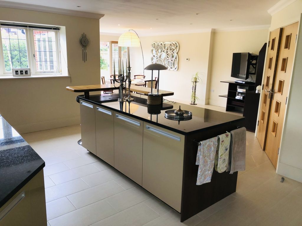 Property photo 2 of 13 Kitchen v2