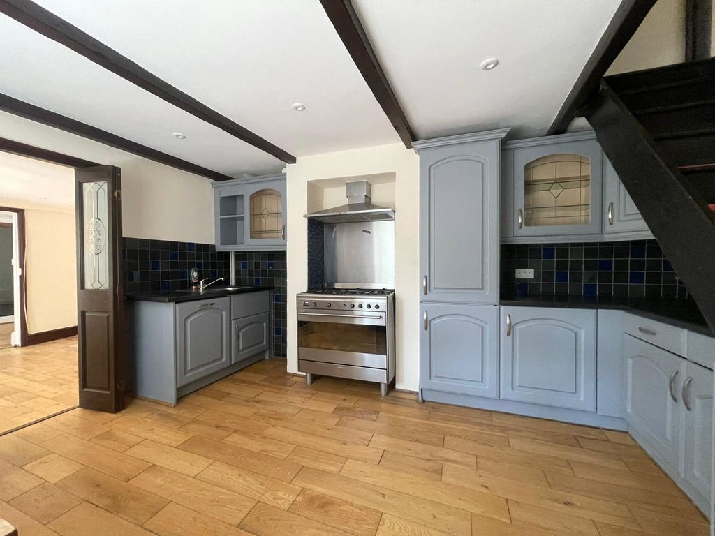Property photo 3 of 11 Picture No. 37