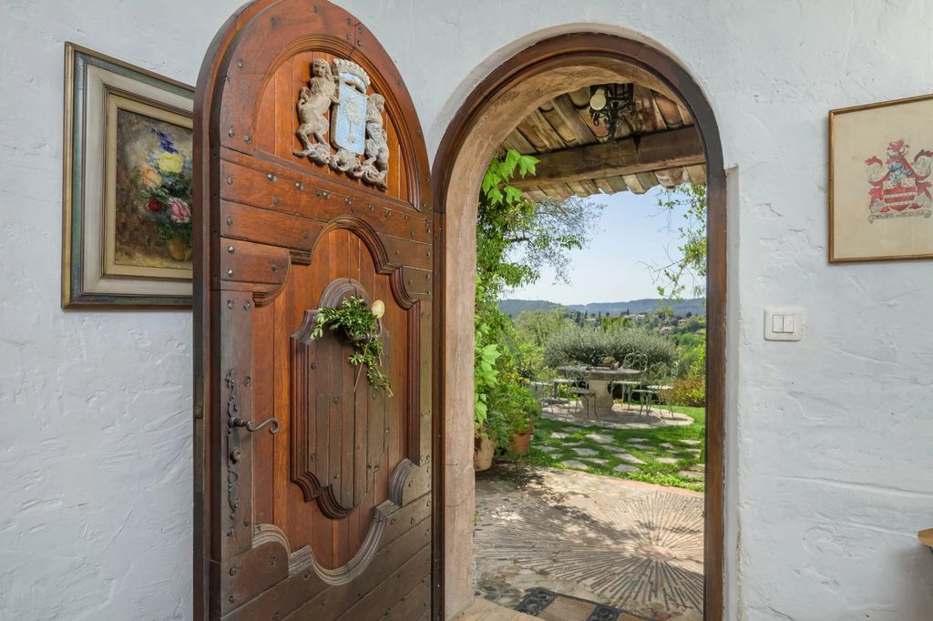 Property photo 3 of 19
