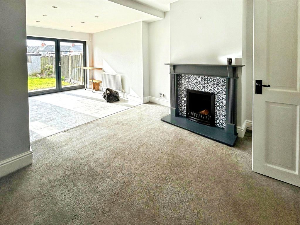 Property photo 3 of 12 Picture No. 13