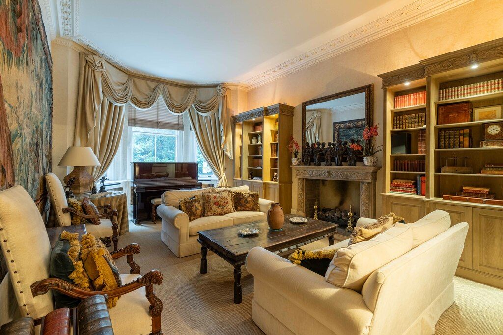 Property photo 1 of 17
