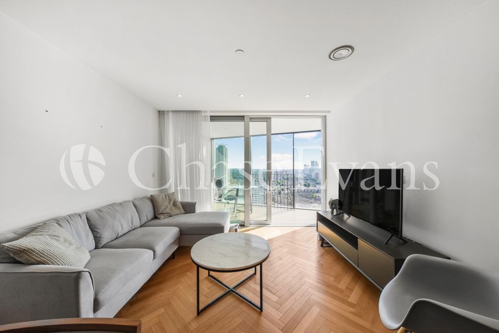 Property photo 1 of 19 Living