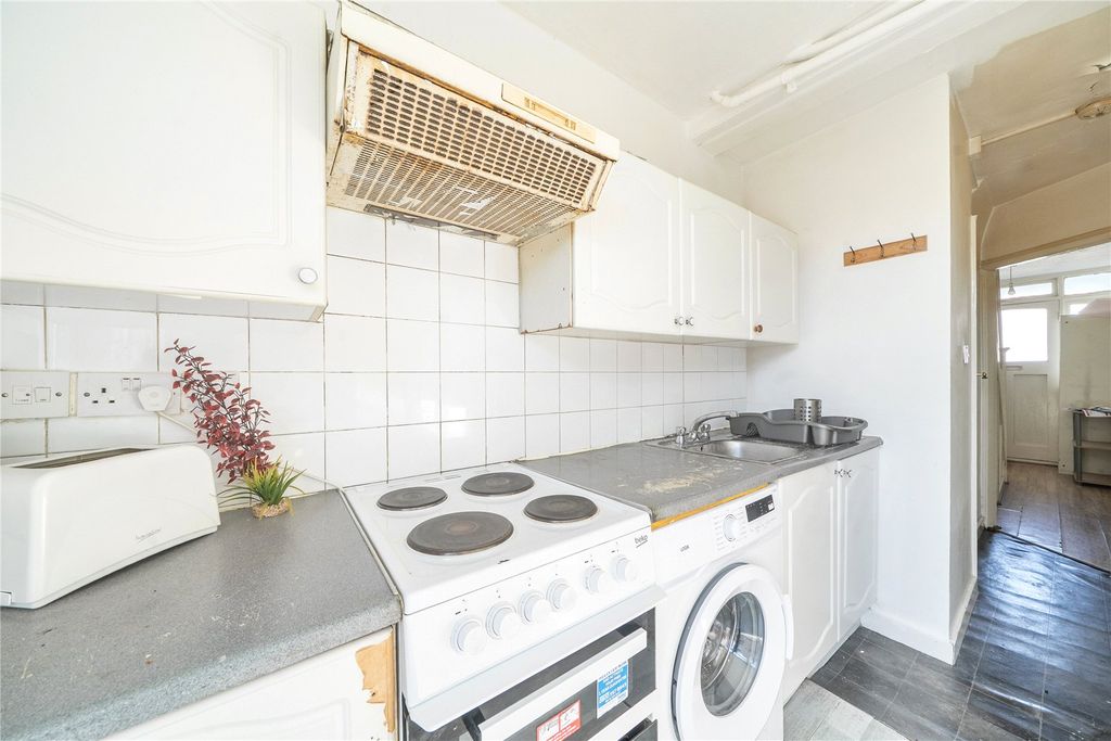 Property photo 3 of 12 Picture No. 15