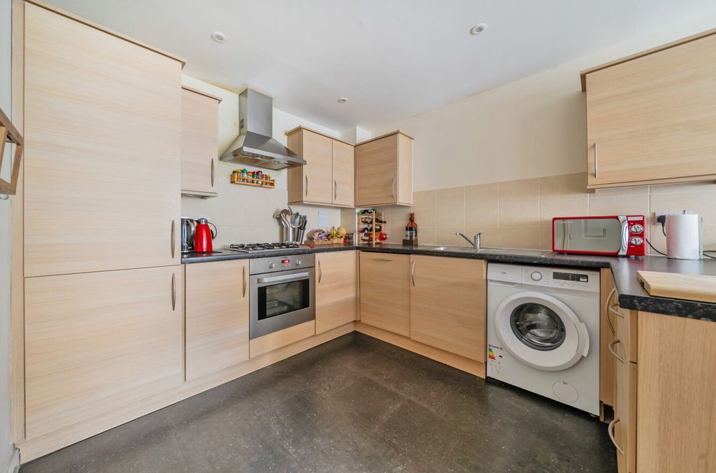 Property photo 2 of 24 1496380-2-6A5F392...