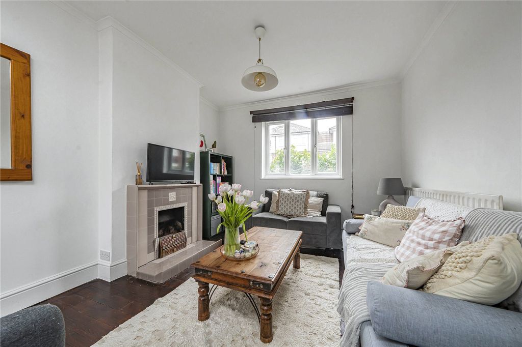 Property photo 2 of 12 Picture No. 13