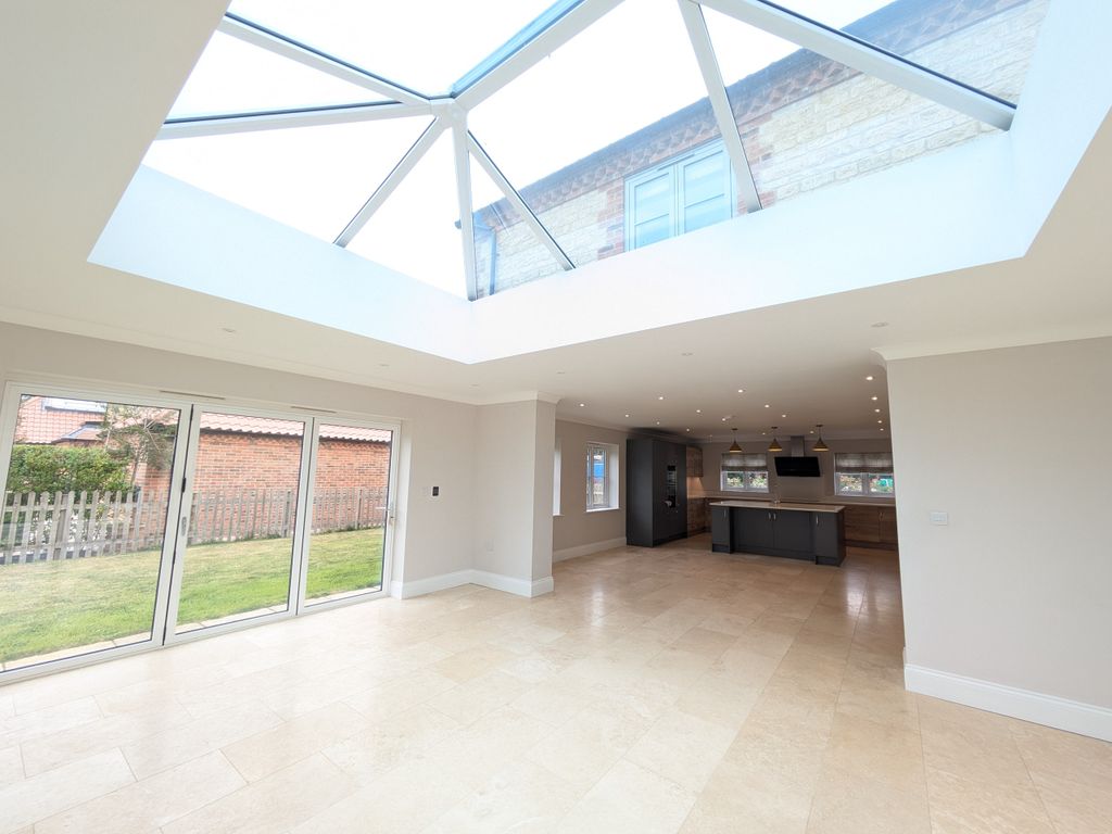 Property photo 2 of 46