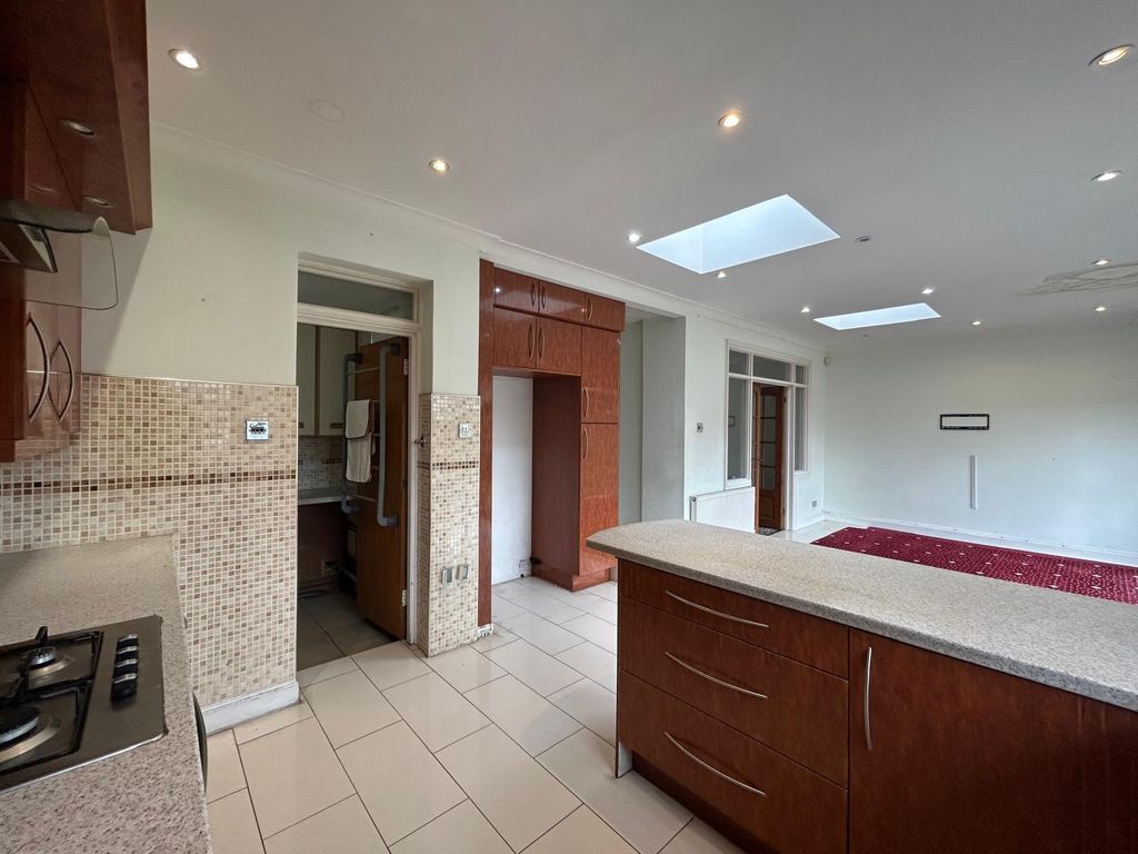 Property photo 2 of 14 Gallery