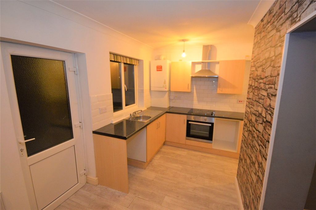 Property photo 2 of 8 Dining Kitchen 2