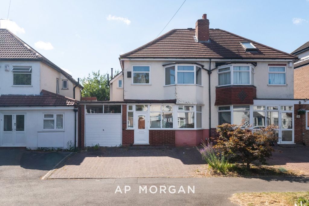 Property photo 1 of 18 Picture No. 03