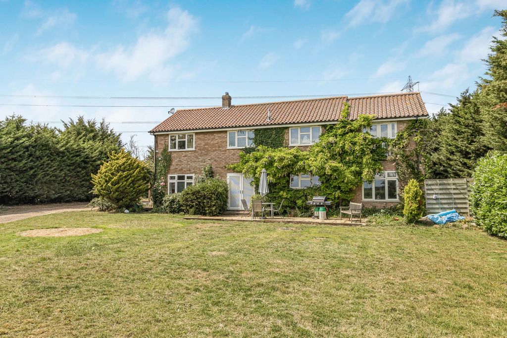 Property photo 2 of 15
