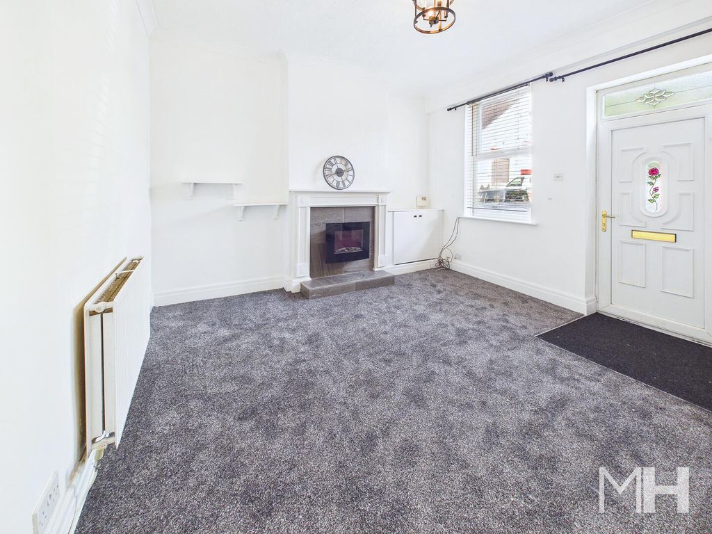 Property photo 3 of 17 Reception Room