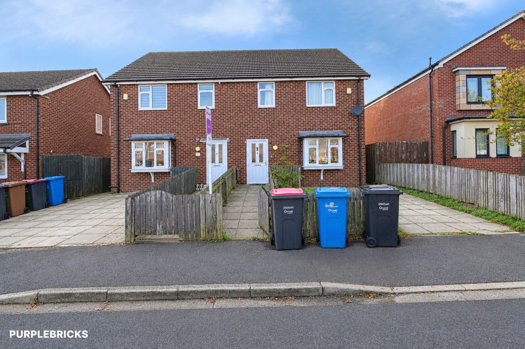 Property photo 1 of 25